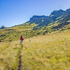 actieve wandelvakantie in de winter met zon en natuur
