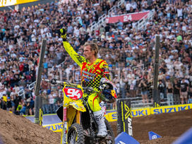 Ken Roczen conquista seu primeiro campeonato Monster Energy Supercross em Salt Lake City aos 32 anos de idade