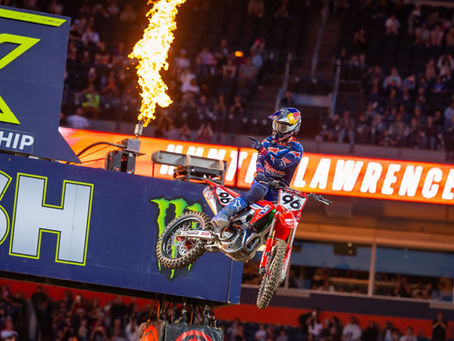 Hunter Lawrence assume o controle da disputa pelo campeonato em Denver e garante vaga na final do Monster Energy Supercross