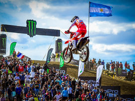 Herlings e Längenfelder dominam abertura do Mundial de Motocross 2026 no MXGP da Argentina