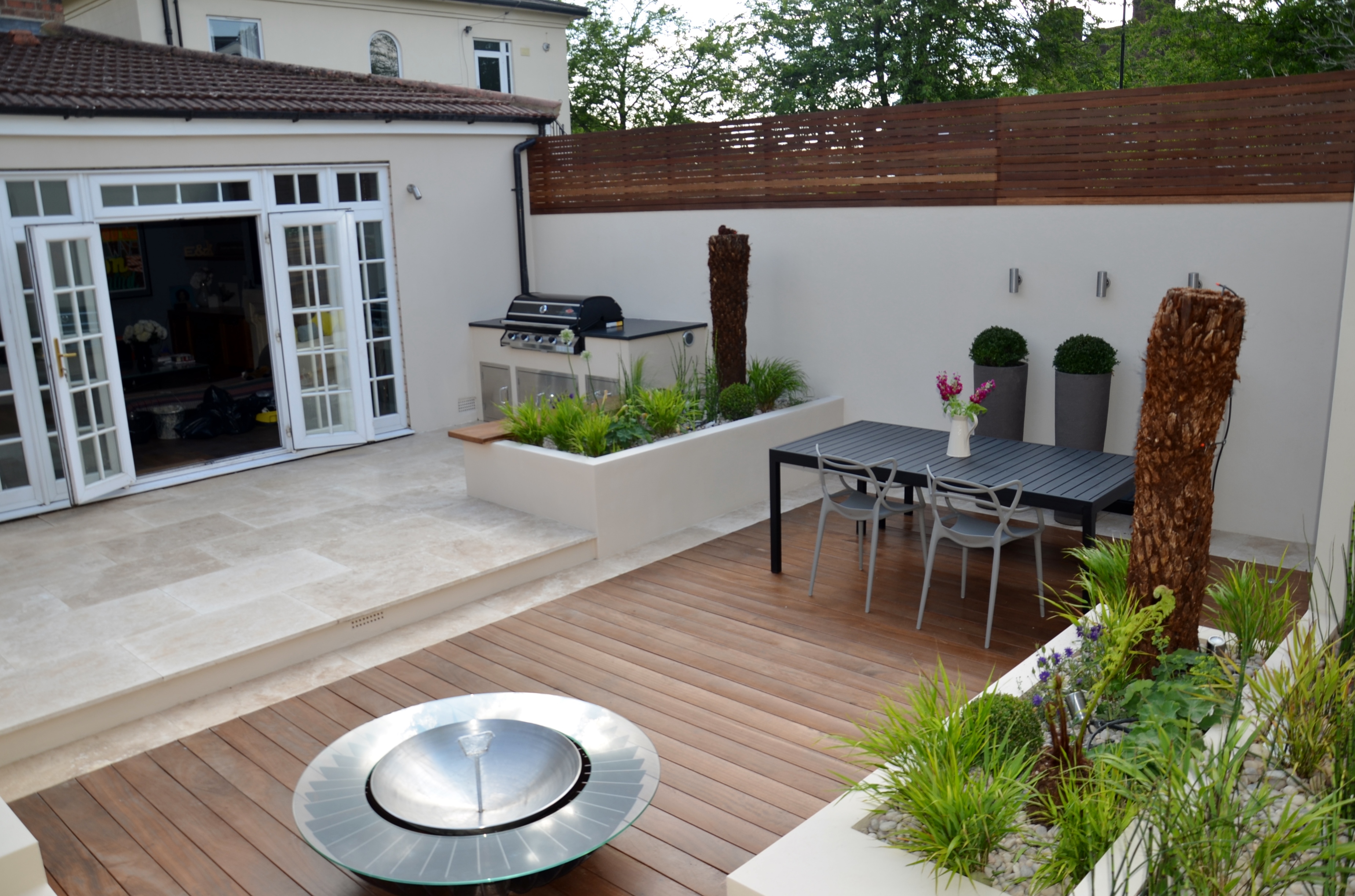 modern garden design outdoor room with kitchen seating cheam richmond