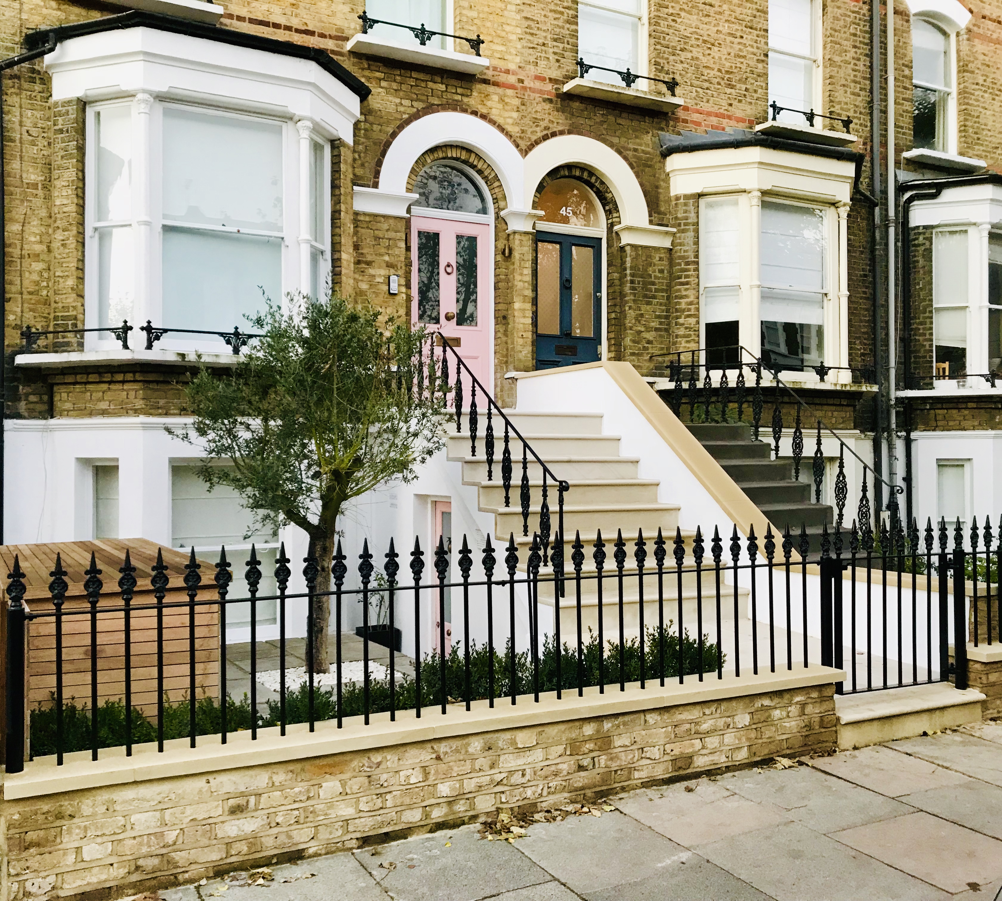 Drilled metal rails Yorkstone bullnose c