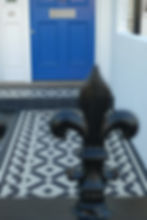 metal edwardian victorian rail and gate london close up front garden