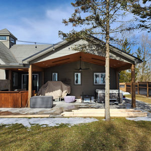 Enclosing an Outdoor Living Space