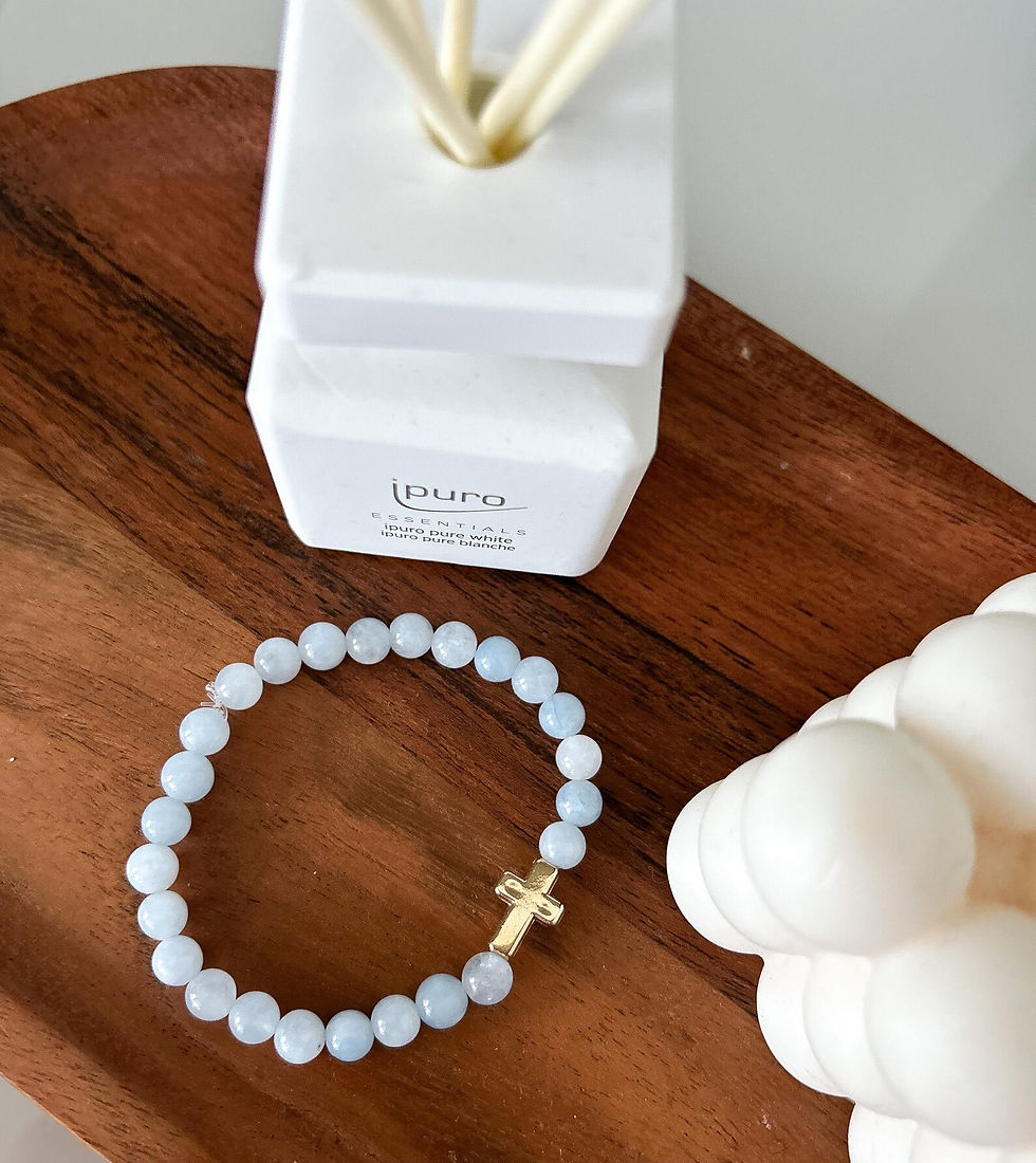 Miniaturbild: Ocean Spirit - Natursteinperlenarmband -Kreuz Detail