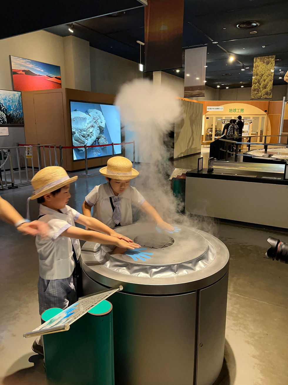 その後は自分たちの気に入った実験をして過ごしました。