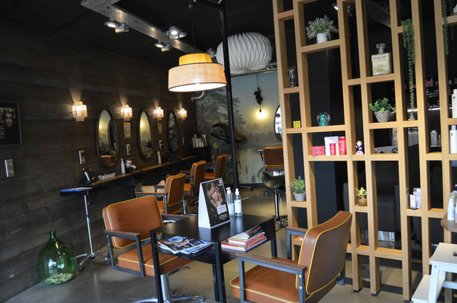 Anglerot-décoratrice-interieur-salon-emotion-le-grain-de-sel-UFDI-cap-ferret-33-coiffure-t