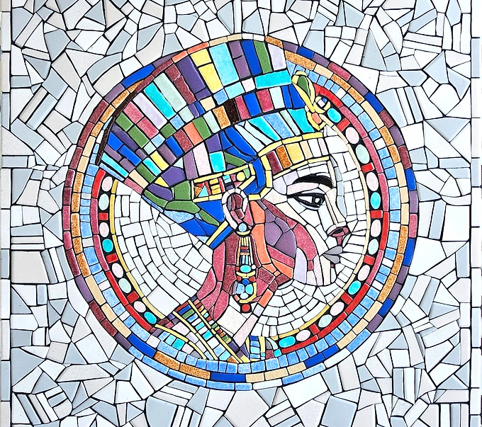Photo de mosaîque Néfertiti_edited.jpg