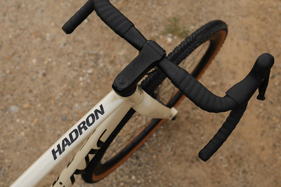 Miniaturbild: ISAAC HADRON MOJAVE sand