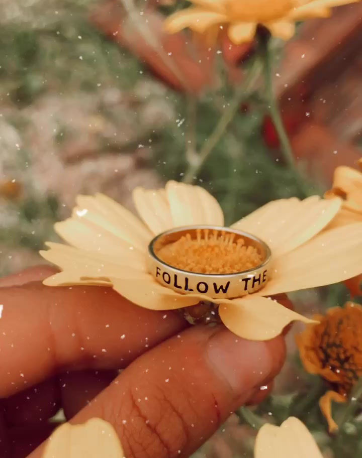 טבעת כסף עם חריטה