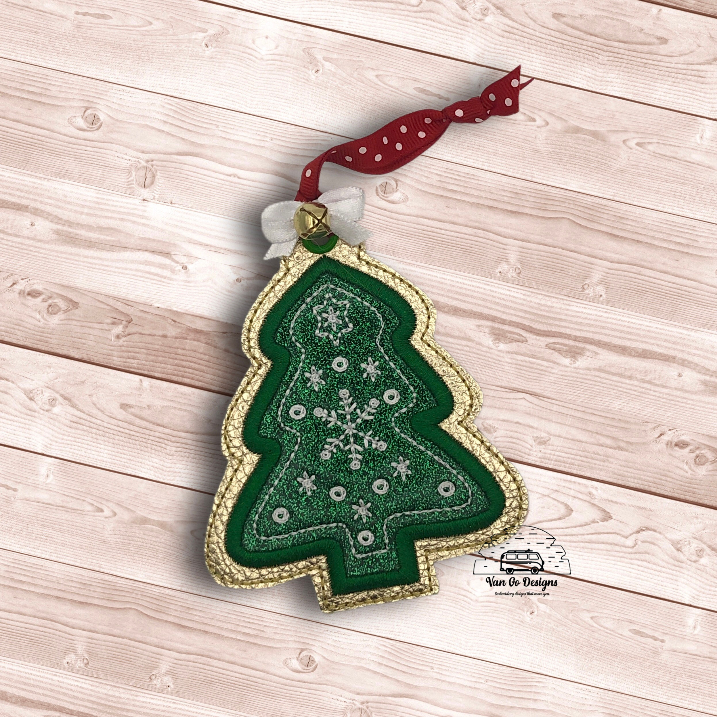 Scandinavian Tree Applique Ornament- DIGITAL DOWNLOAD