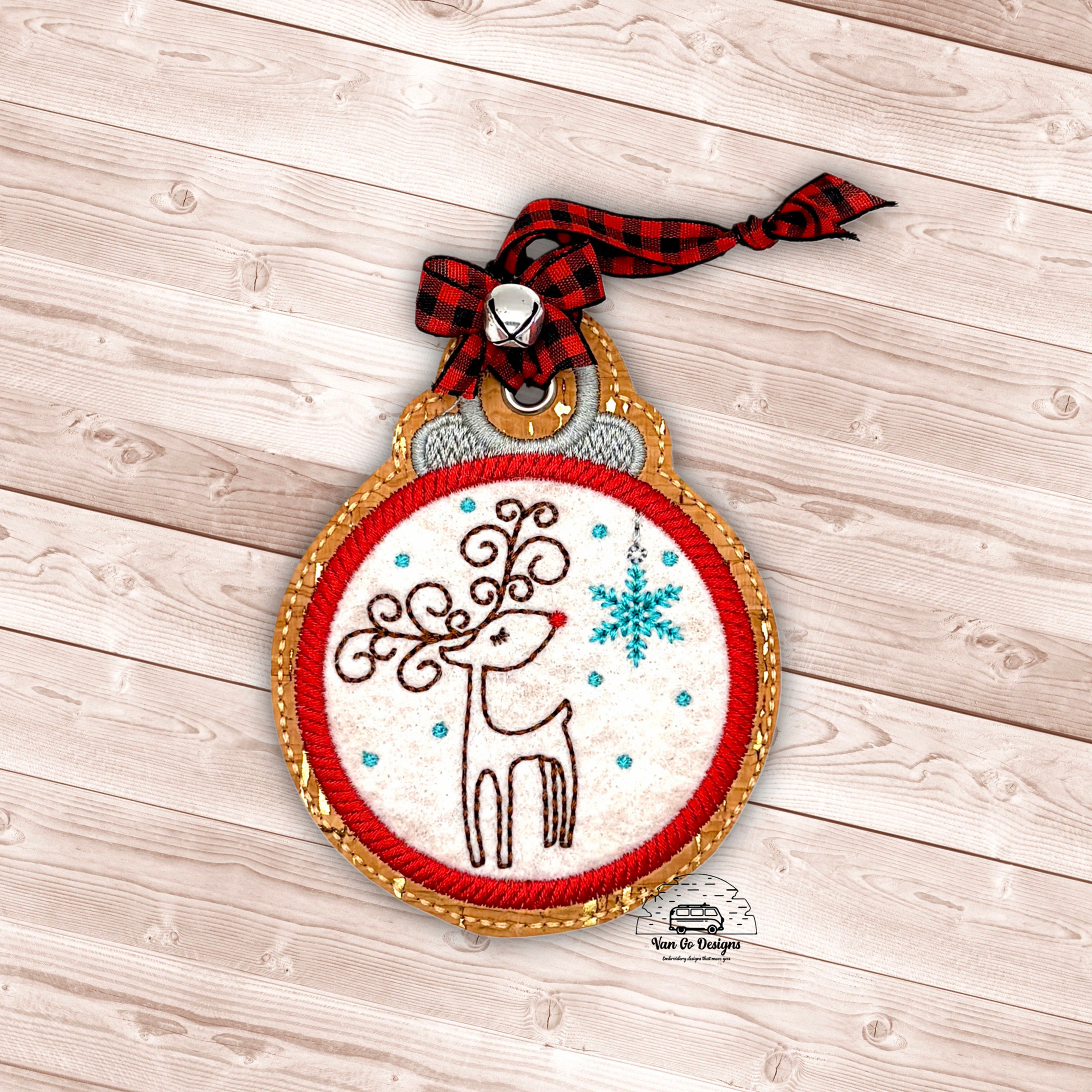 Reindeer Applique Ornament- Van Go Designs