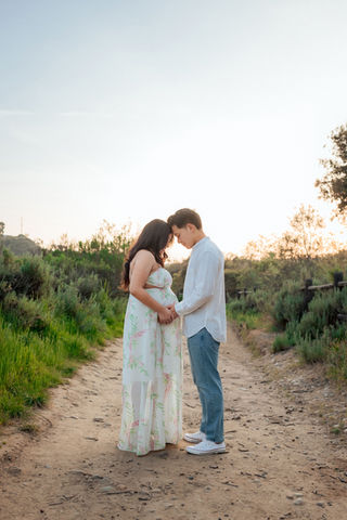 an Diego maternity photography Torrey Pines trail outdoor session