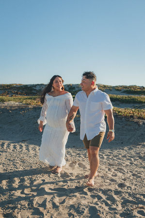 San Diego maternity photography coastal beach outdoor session