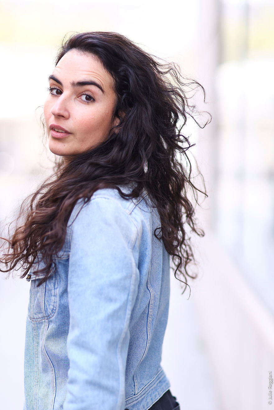 Rachel Muniz Comedienne