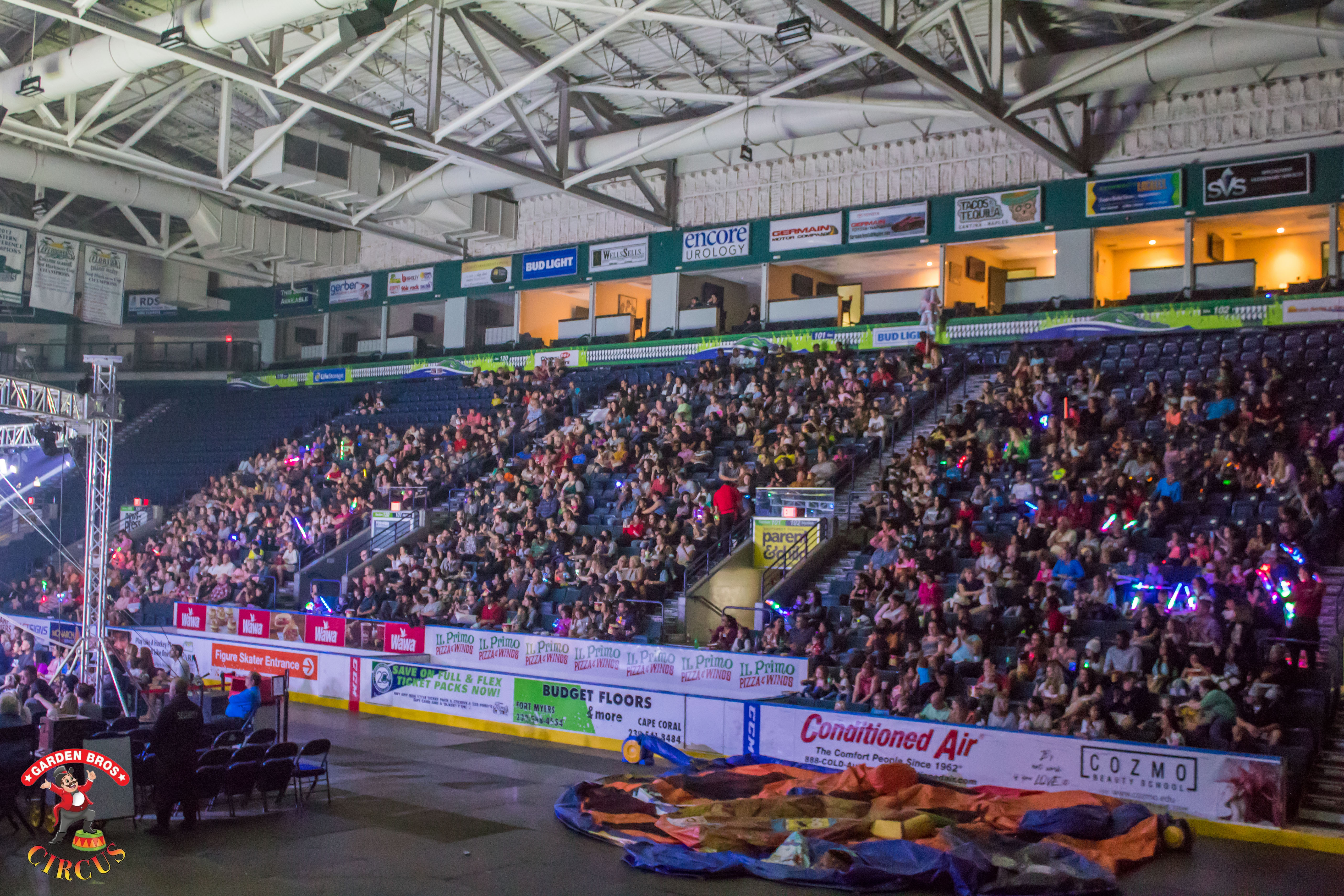 GARDEN BROS CIRCUS presents The Cirque