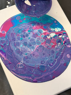 fluid art workshop
abstracte schilderworkshop
art attack room
atelier doen