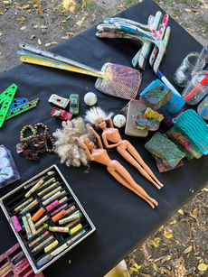 Paint & Sip Abstract 
Abstracte schilderworkshop 
Art Attack Room 
Schilderworkshop op locatie 
Creatieve teambuilding 
Creatief uitje met vrienden 
Creatieve vrijgezellen 