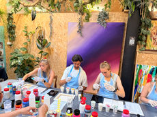 fluid art workshop
abstracte schilderworkshop
art attack room
atelier doen