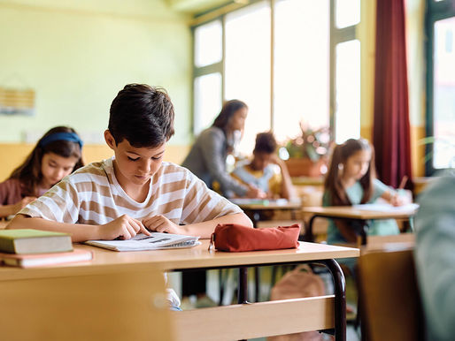 Gli Esami di Scuola Media non devono Annientare la Fanciullezza