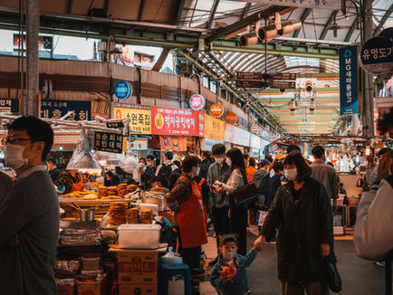 36% of Indian Travelers Are Hitting Foreign Grocery Stores and It Makes Total Sense