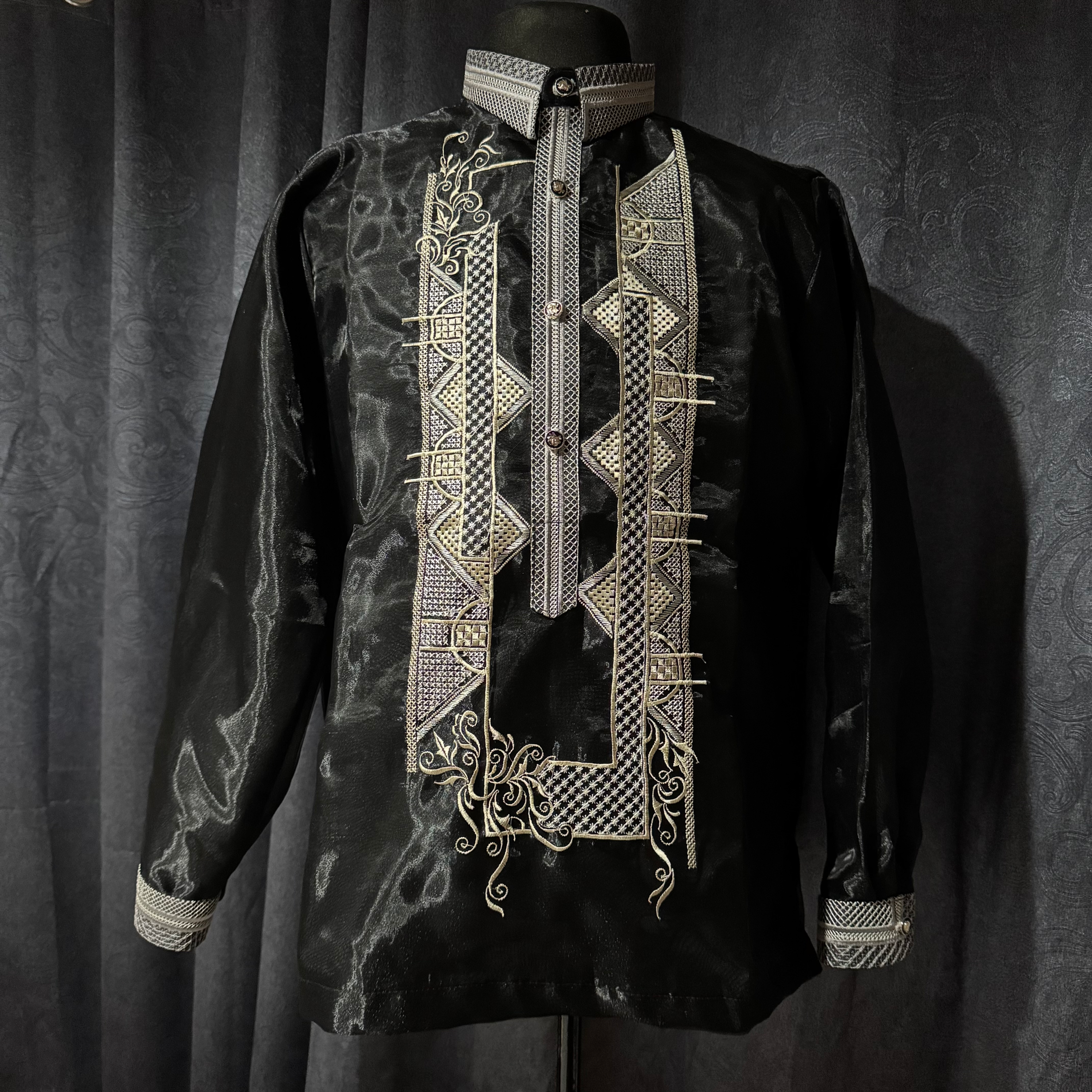 Men’s Barong Small Black Modern Machine Embroidered (MBSM0029)
