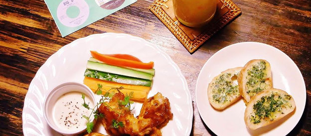 Xmasに是非♪「バッファローウィング」&「テキサス・トースト」&「ブランデー・エッグノッグ」