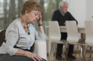 7 Tips to Overcome Loneliness and Connect with Others