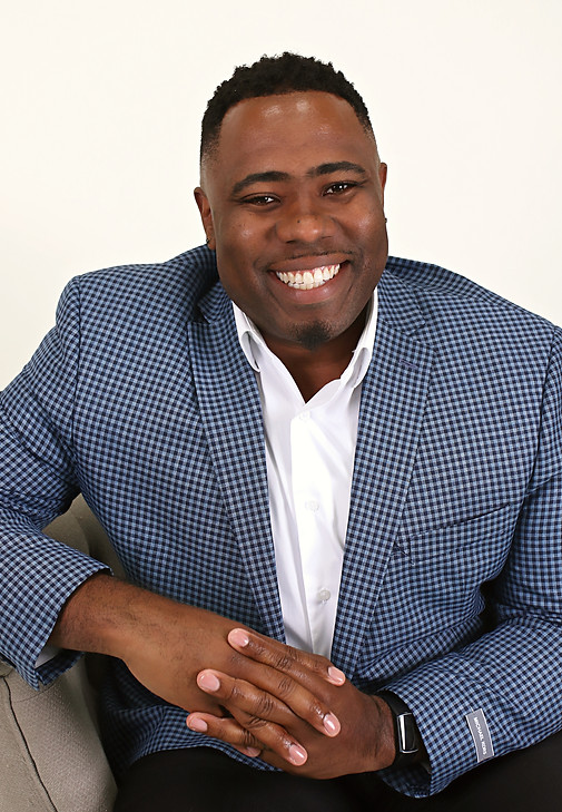 Copy of professional pic 3 high res .jpg