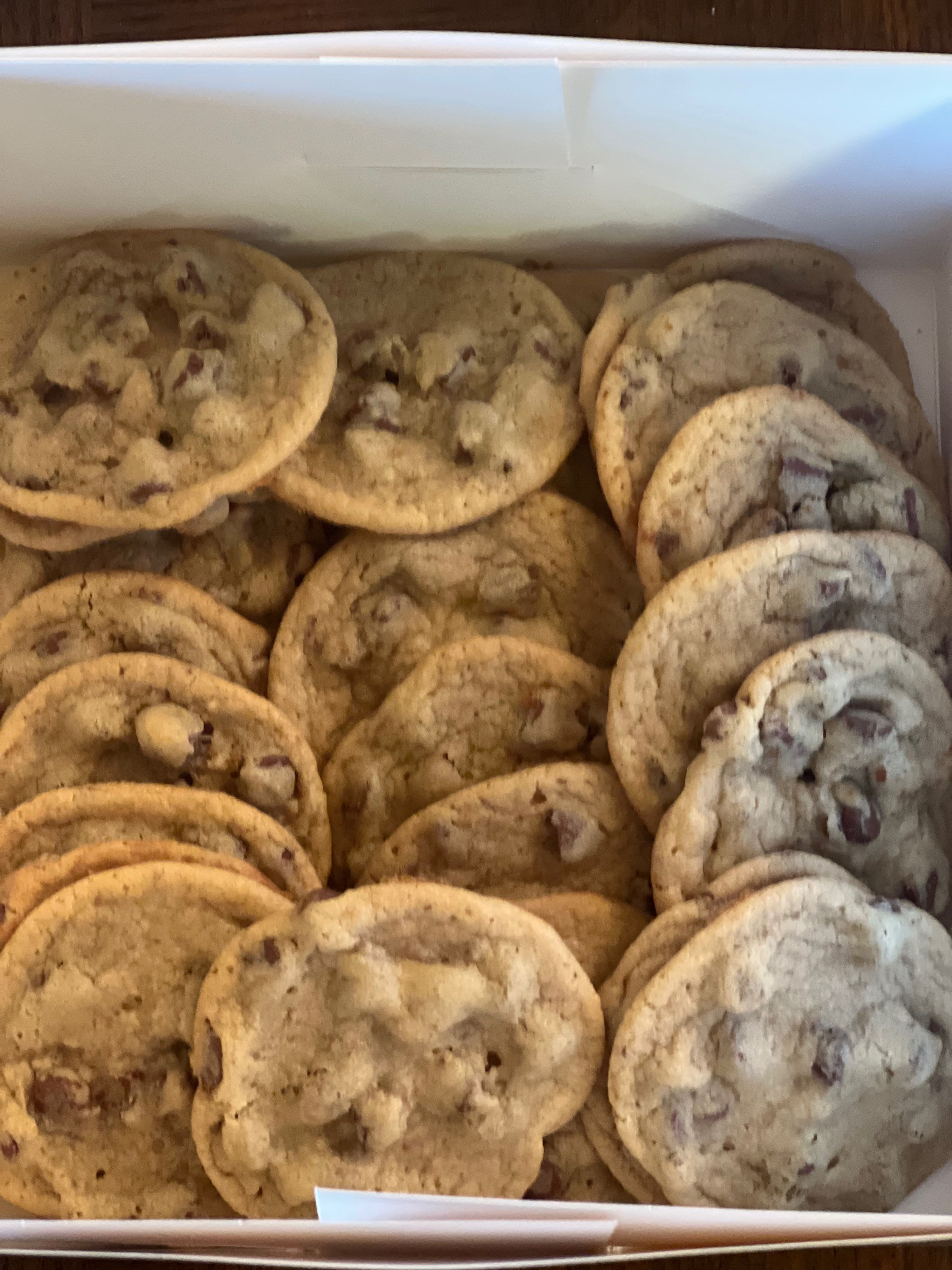 Chocolate chip cookies(per dozen) Party tray are available, send message below. 