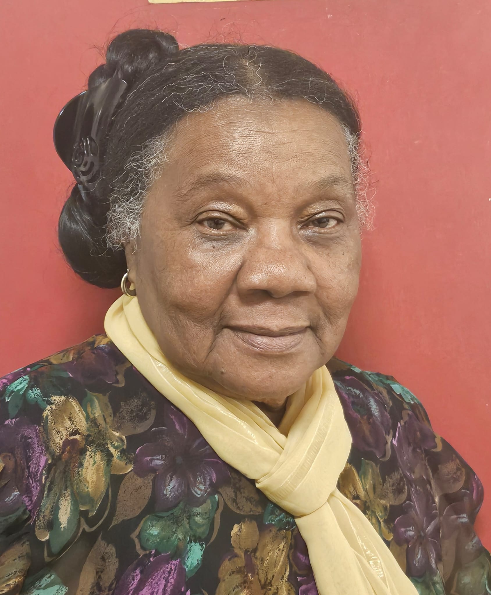 Minister Nidia Stirling.jpeg