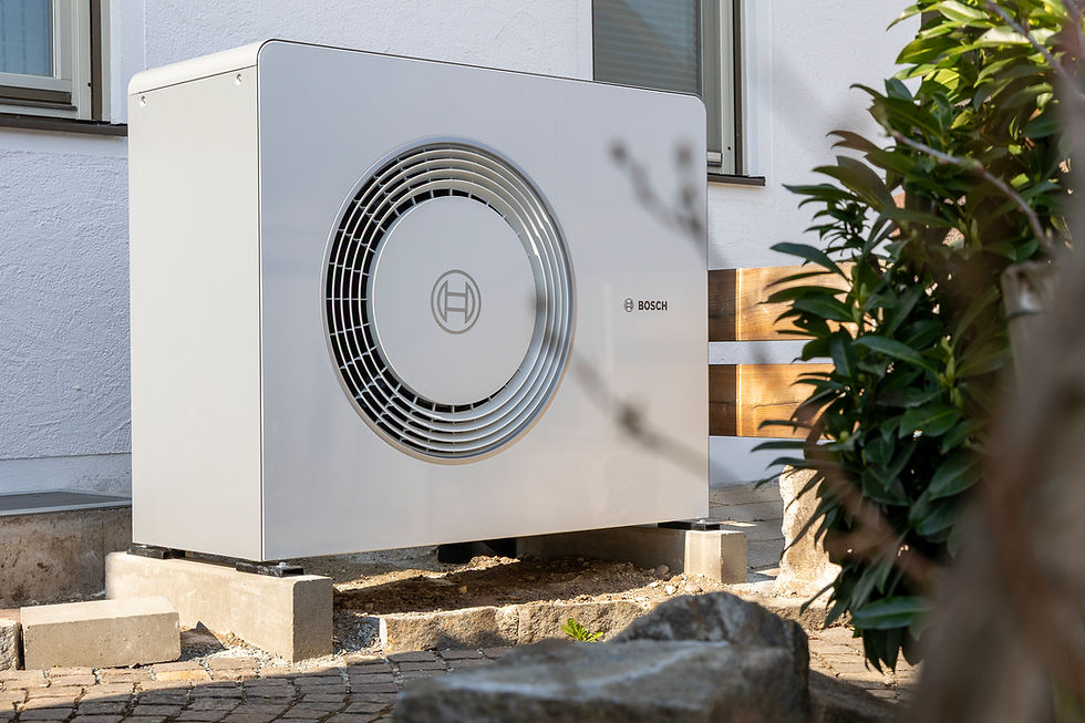 BOSCH Luft Wasser Wärmepumpe Monobloc in Mehring nach Austausch einer alten Ölheizung