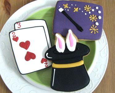 Magic party favor cookies, top hat cookies, playing card cookies, magic wand cookies, magic cookies Los Angeles