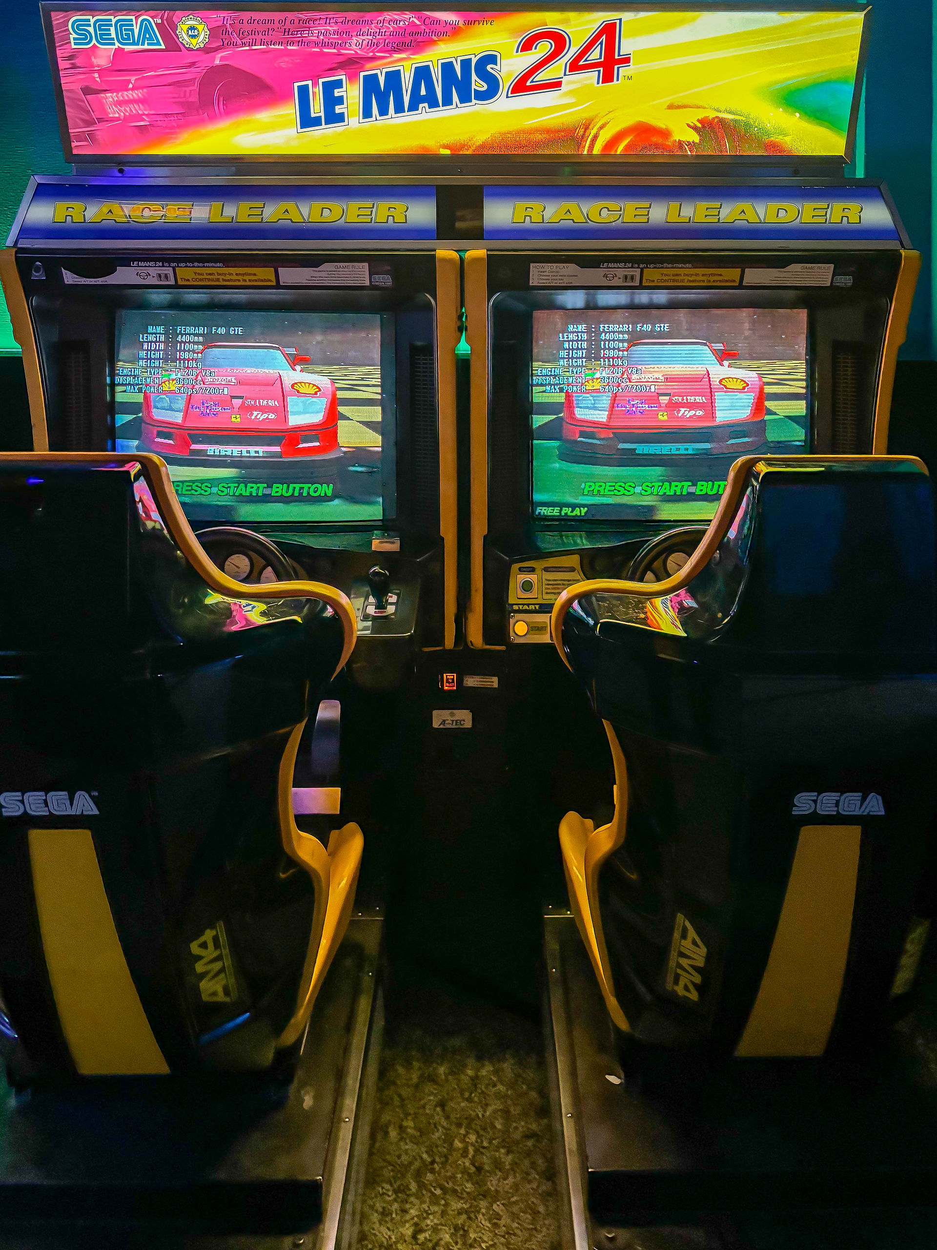 Next Level Arcade Bar Argüelle