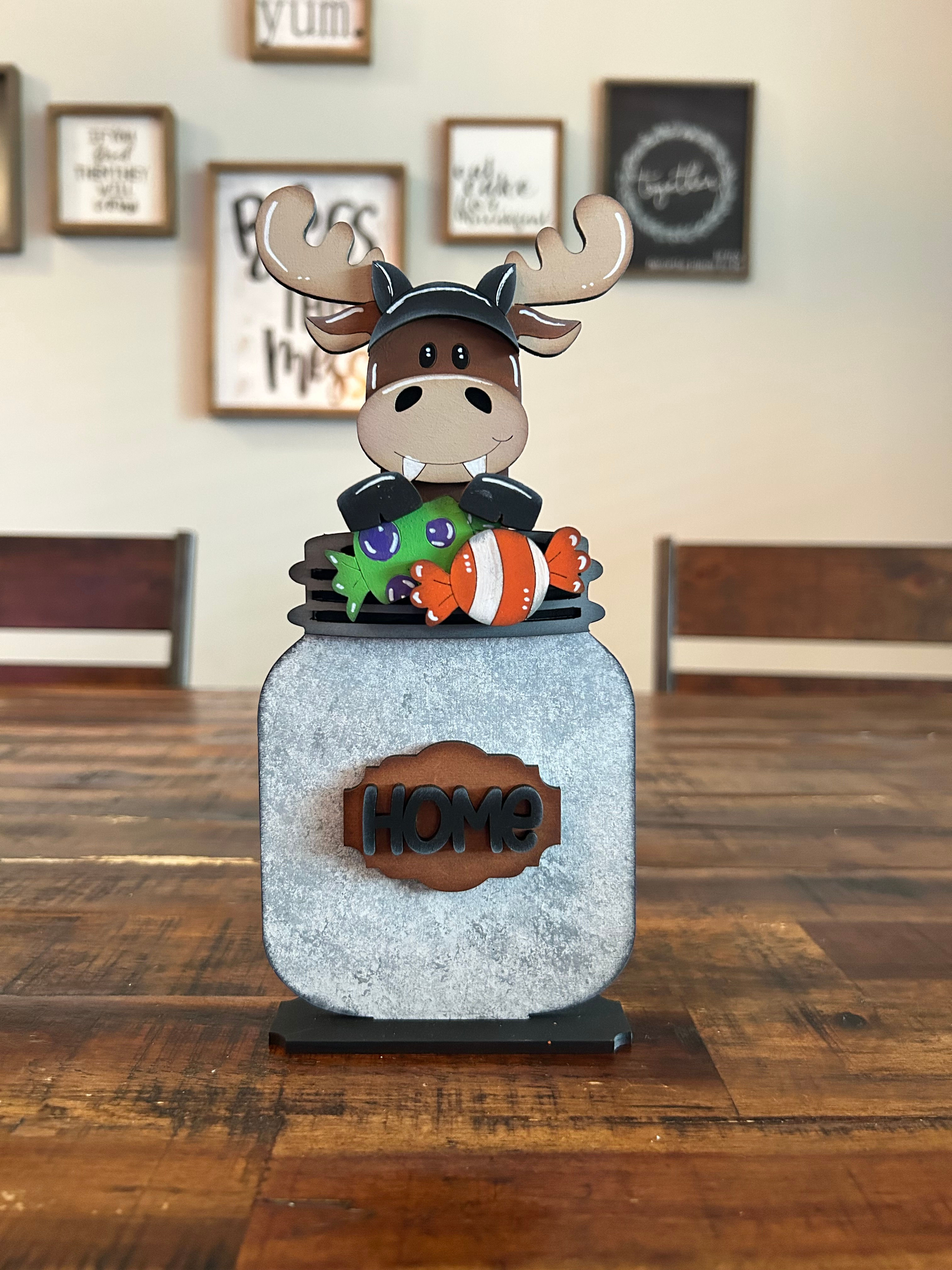 Hugger - Moose Candy