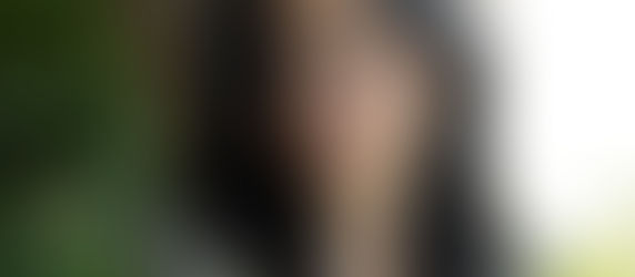 A jornalista Mirela Mazzola, autora de A Cerejeira Permanece