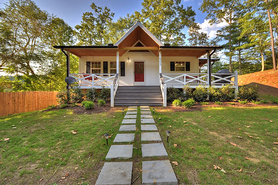 605 Industrial Park (3).jpg