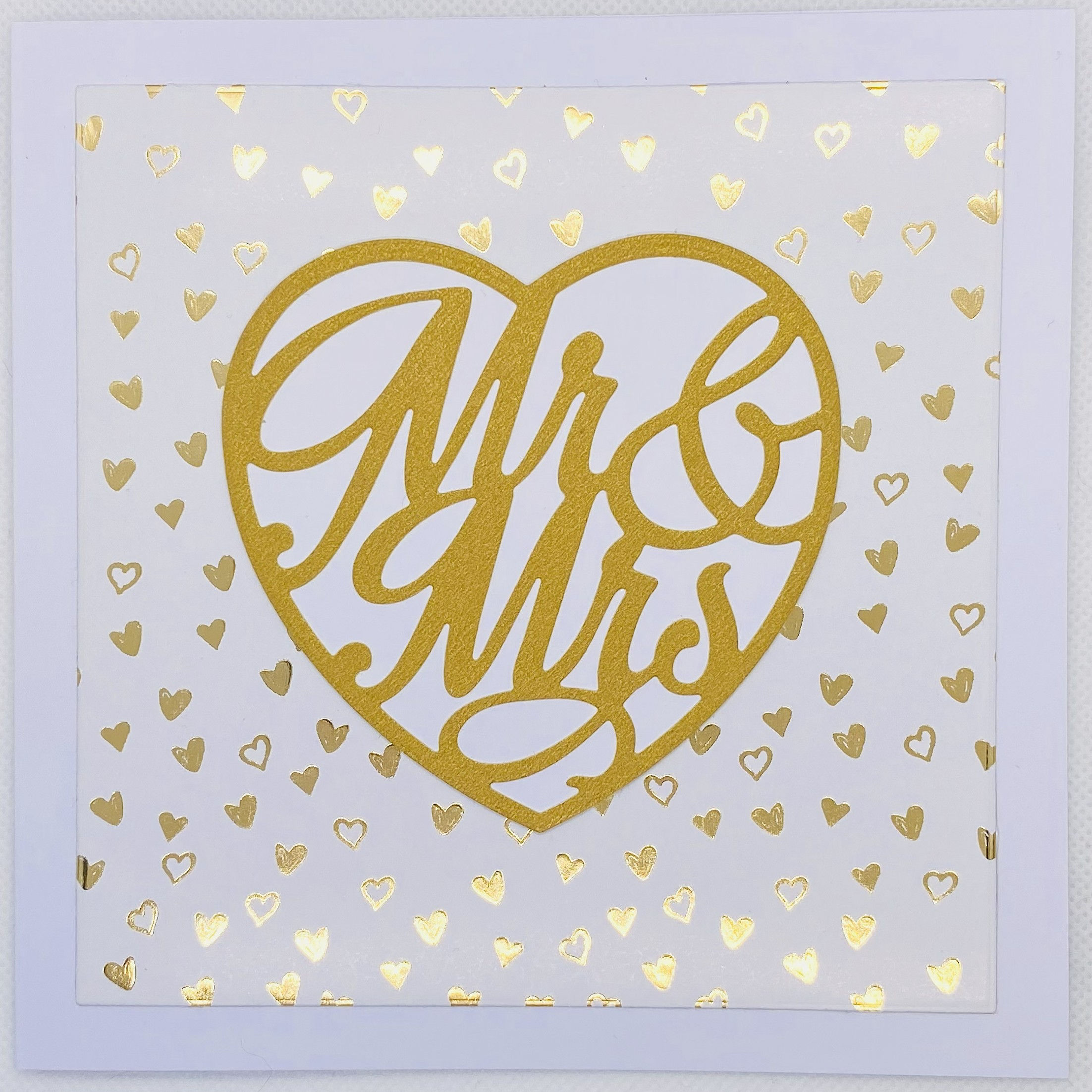 White & Gold "Mr & Mrs" Heart Wedding Card