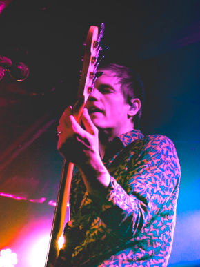 Houndmouth guitar Zak Appleby by photographer Sam Mackey photography. Concert photography by Sam Mackey.