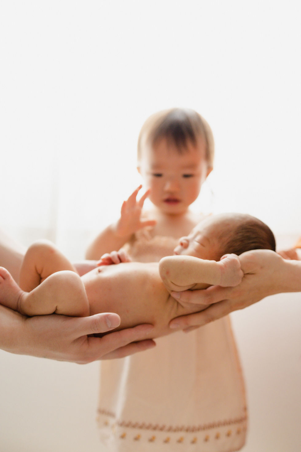 赤ちゃんと女の子