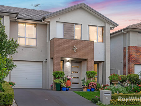 Top 7 Reasons to Buy Property in Stanhope Gardens