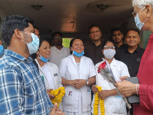 स्वास्थ मंत्री टी एस सिंहदेव को छत्तीसगढ़ प्रदेश नर्सेस एसोसिएशन के द्वारा ज्ञापन दिया गया।