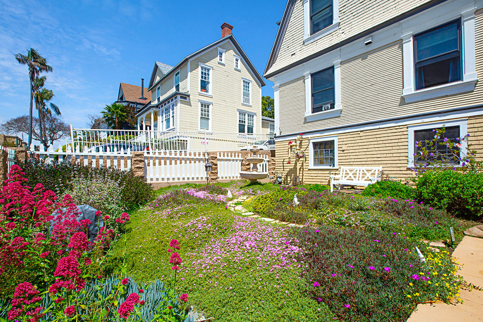 PF HI Front flower gardens