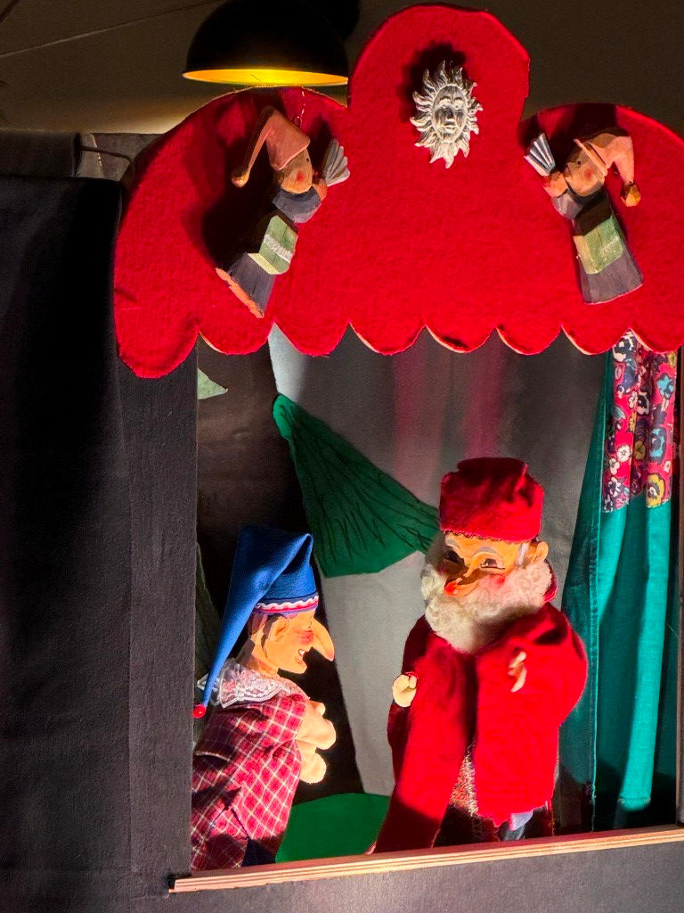 Puppenspiel - Die gestohlenen Geschenke (Weihnachtsbaderei)