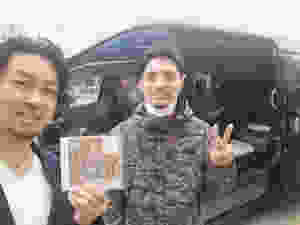 サロンの前お客様との一枚☆いつもきてくれてありがとう。今日もオシャレにきまりましたね♪