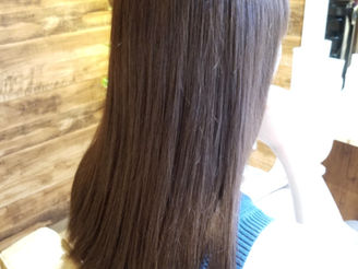 夏にオススメ!!透明感のあるツヤカラー☆