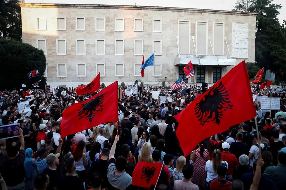 Des manifestations à Tirana, le 8 juin 2026