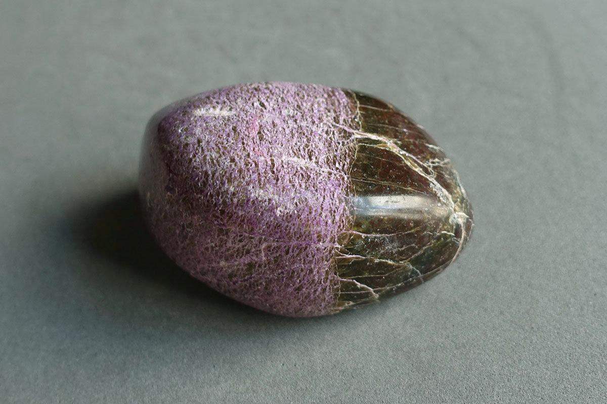 亞特蘭提斯石打磨原石