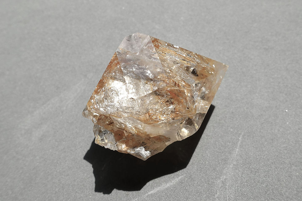 縮圖：赫基蒙鑽石(閃靈鑽)原石標本#10/資料庫水晶