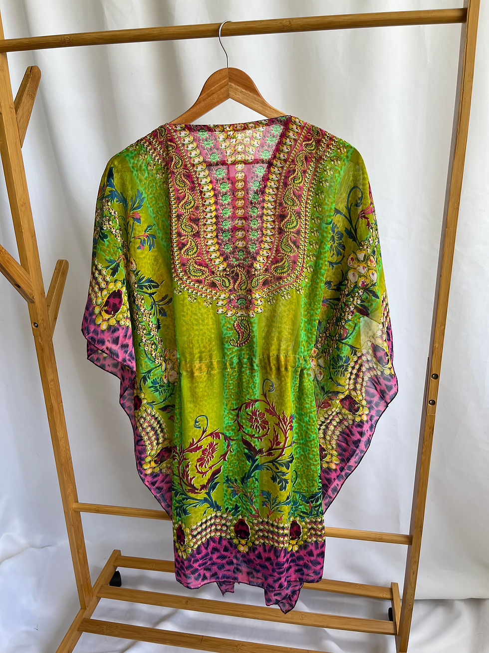 Miniatura: Vestido chifón multicolor art deco hindú 